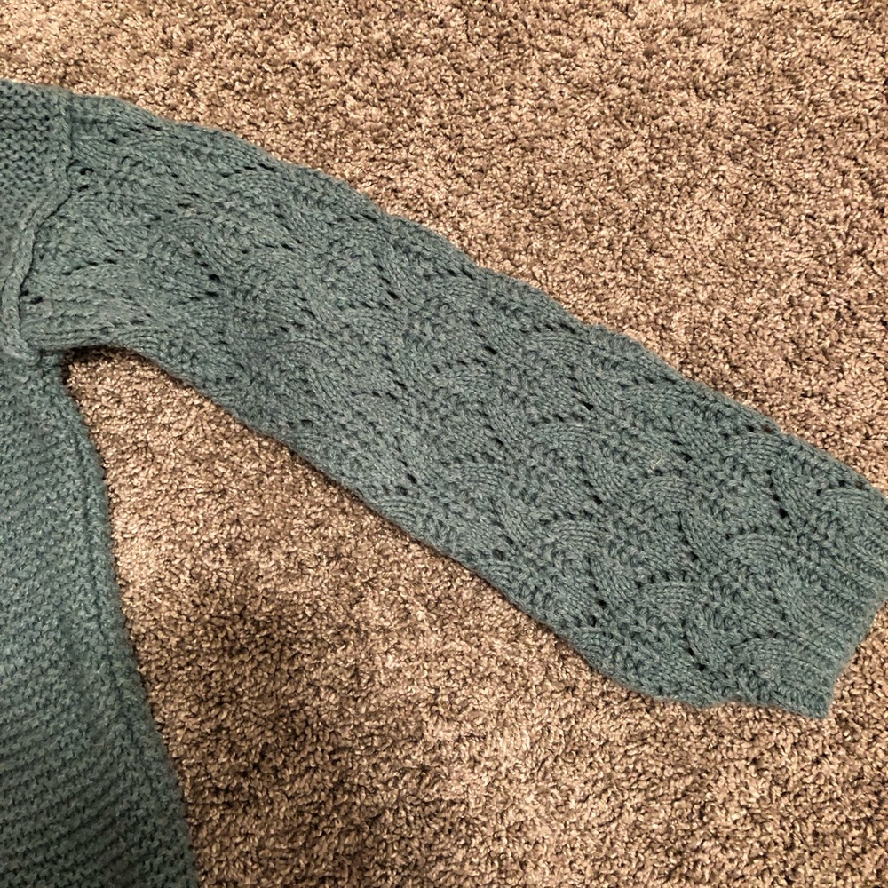 Beautiful Sweater - Picture 2 of 6